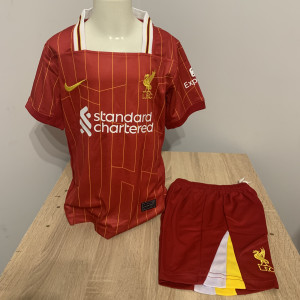 Liverpool gyerek mez+nadrág 2024/25 ×hazai SZOBOSZLAI #8× S/M/L