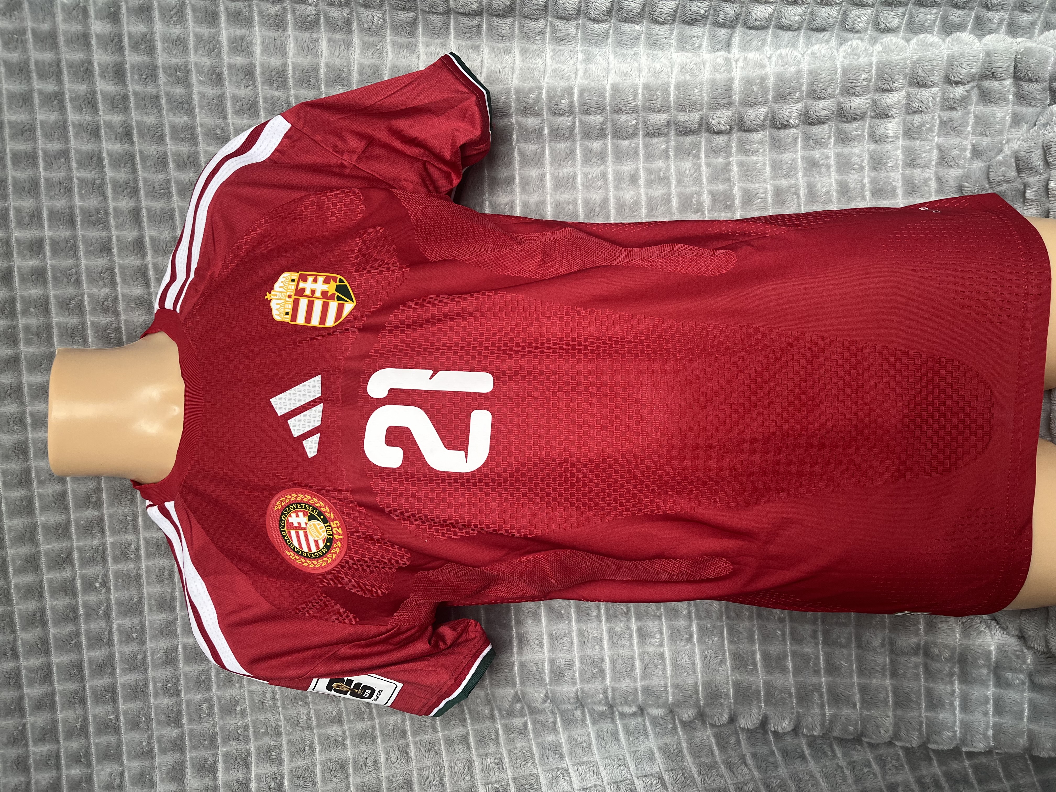 Magyarország férfi mérkőzés mez 2026 ×hazai-WCQ26 logó+Tóth A. #21× XL