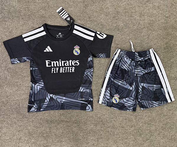 Real Madrid gyerek mez+nadrág 2026/27 ×több színben×