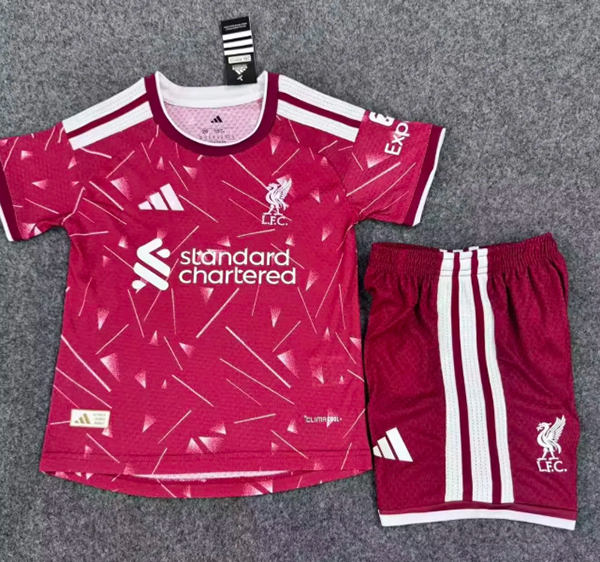 Liverpool gyerek mérkőzés mez+nadrág 2026/27 ×hazai×